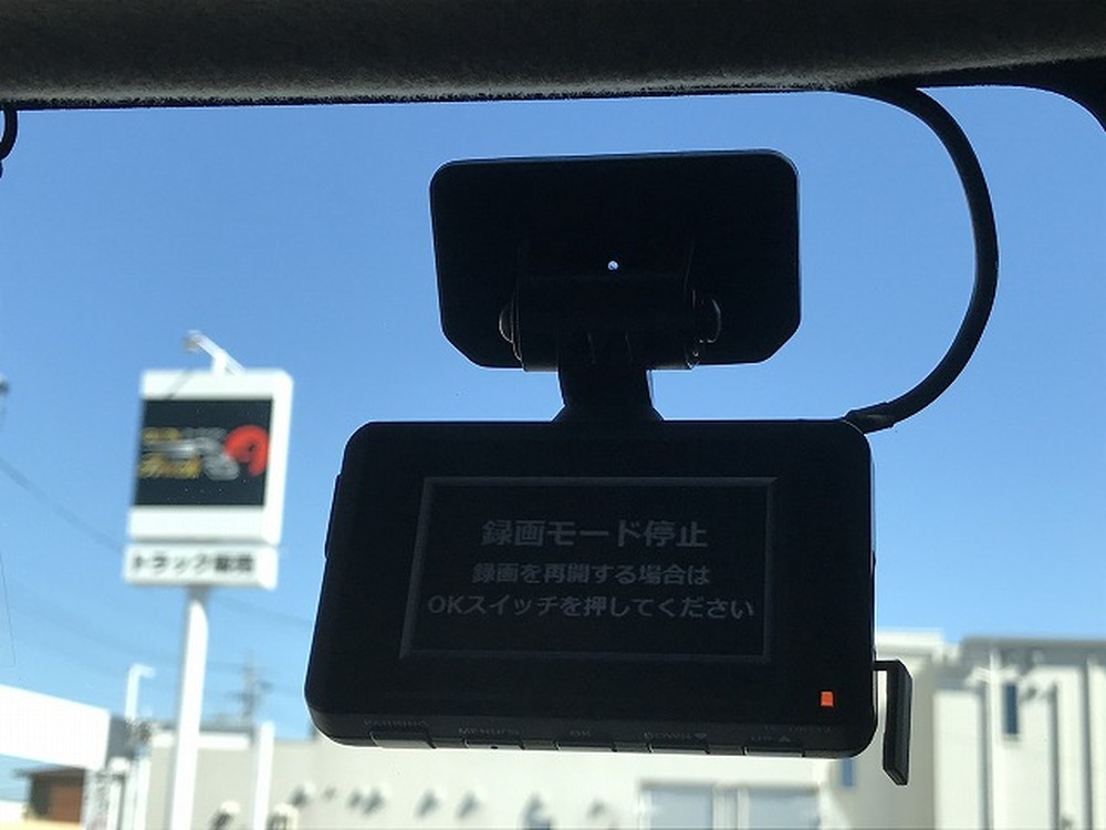 日野　デュトロ