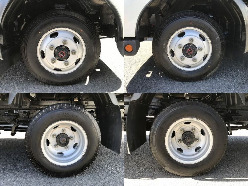 日野　デュトロ