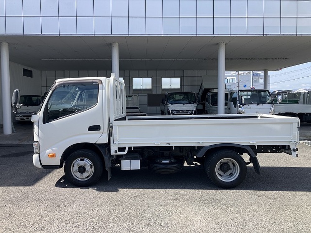 日野　デュトロ