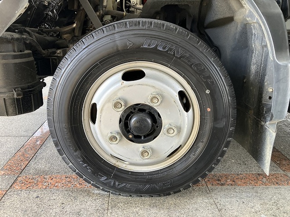 日野　デュトロ