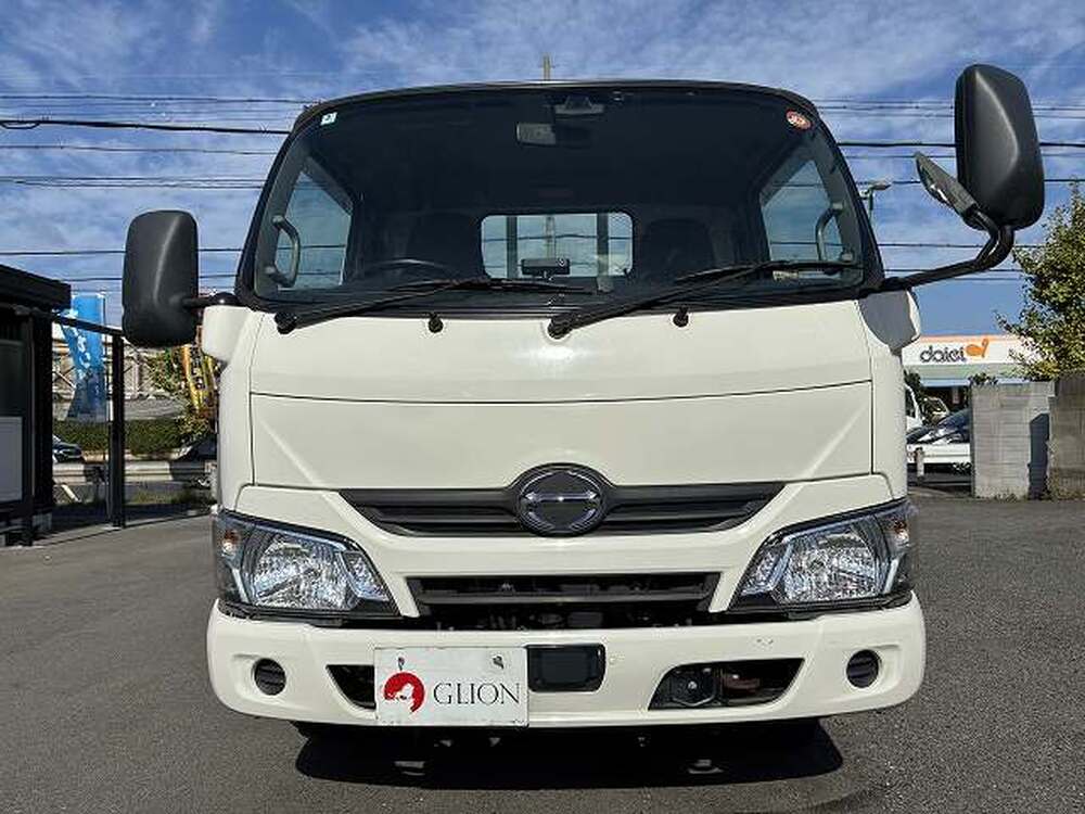 日野　デュトロ