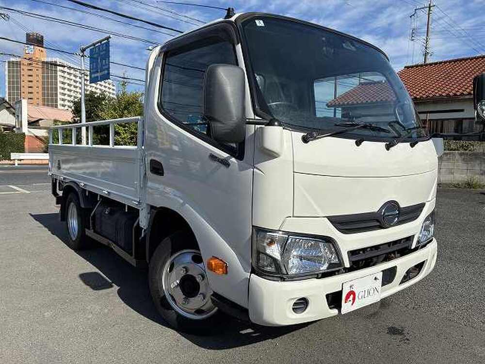 日野　デュトロ