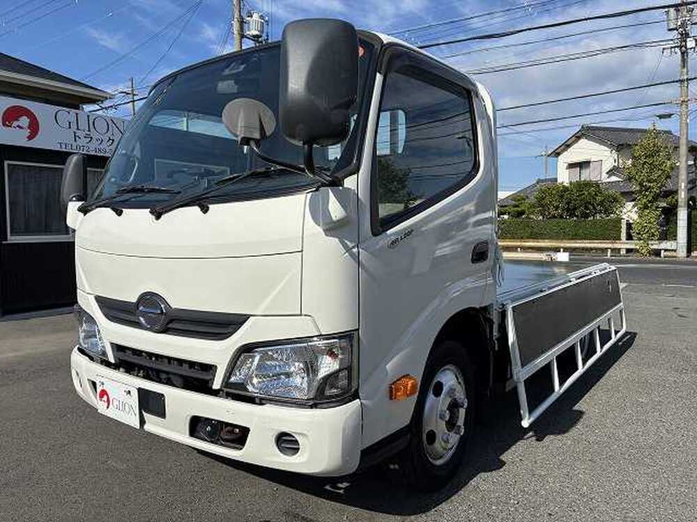 日野　デュトロ