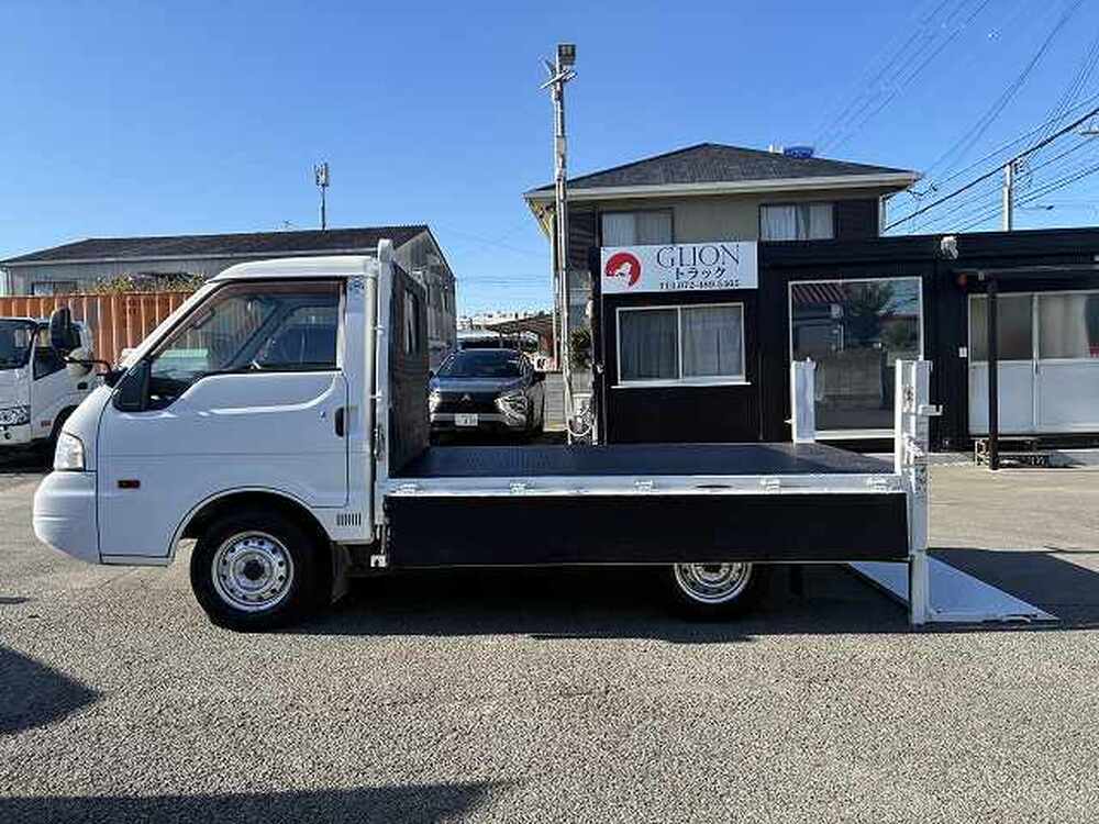 日産　バネットトラック
