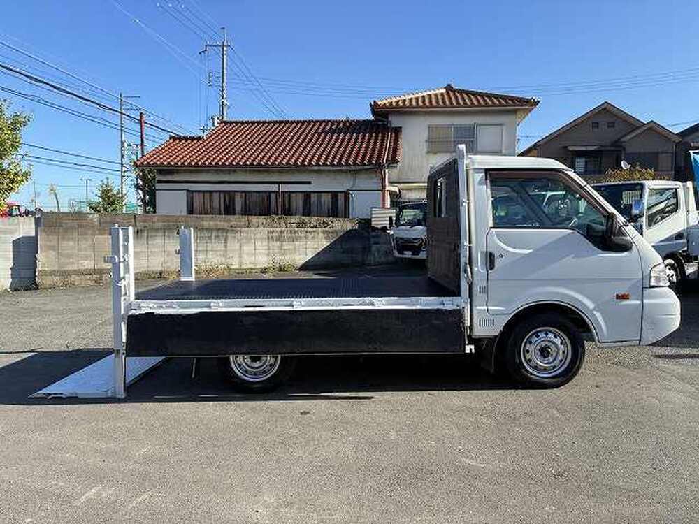 日産　バネットトラック
