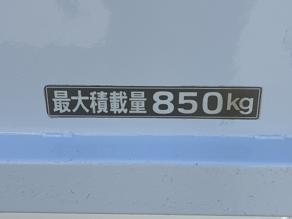日産　バネットトラック