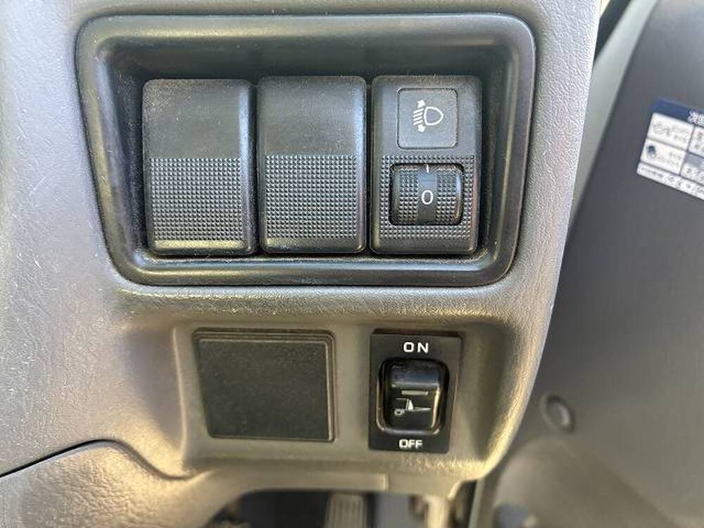 日産　バネットトラック
