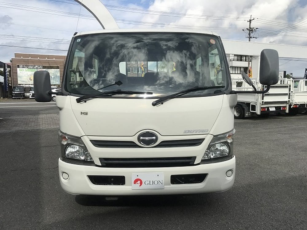 日野　デュトロ