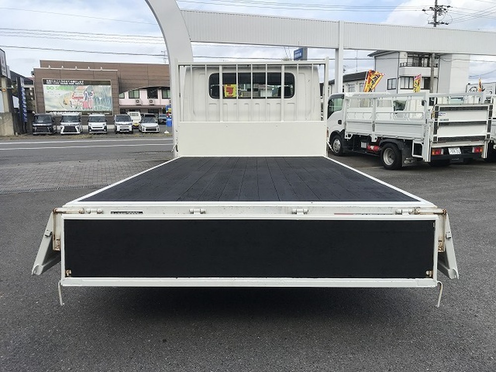 日野　デュトロ