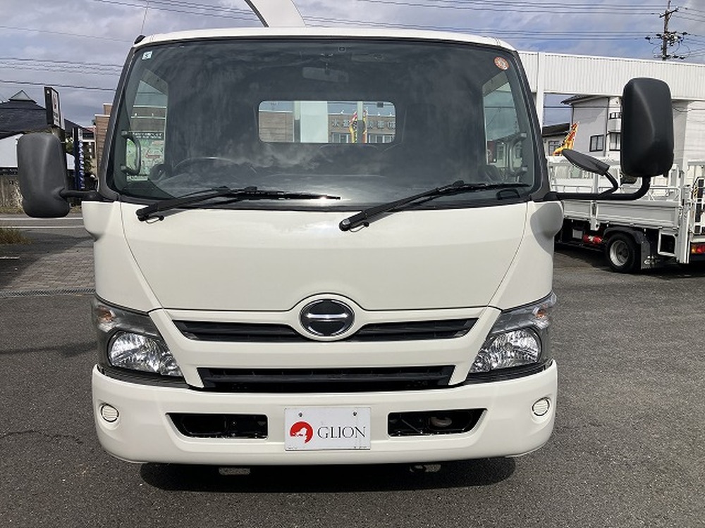日野　デュトロ