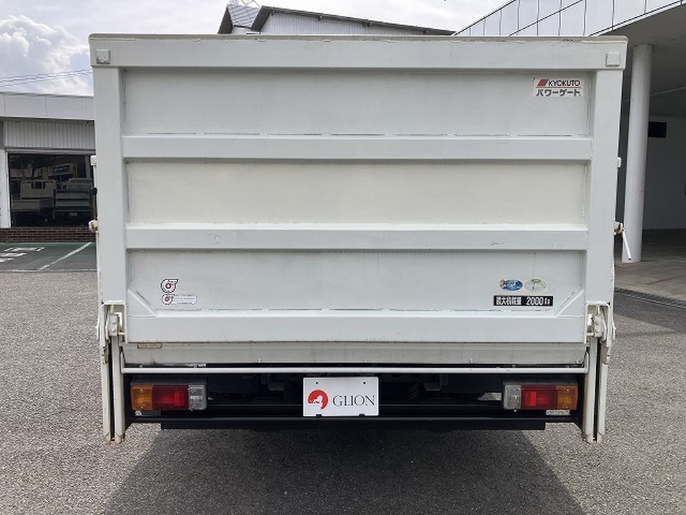 日野　デュトロ